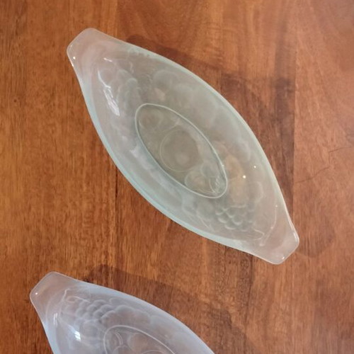 Vintage glass oval melon boat bowls like new
