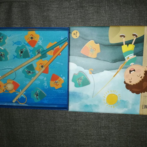 Fishing board game in excellent condition