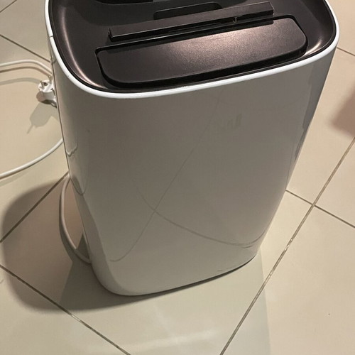 F&U FDE-1243 Dehumidifier 12L with Ionizer like new