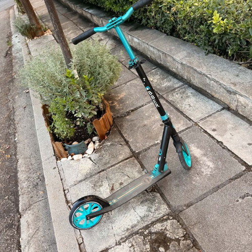 Globber NL 205 Teal scooter like new for kids and teens