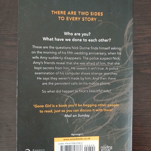 Two thrillers Gone Girl & The Institute used, English