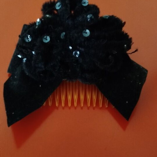 Vintage hair accessories like new, satin, velvet and resin hair clips