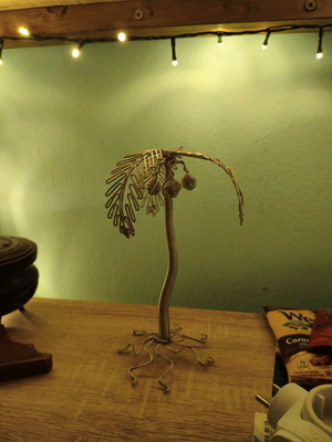 Metal decorative palm-cactus like new
