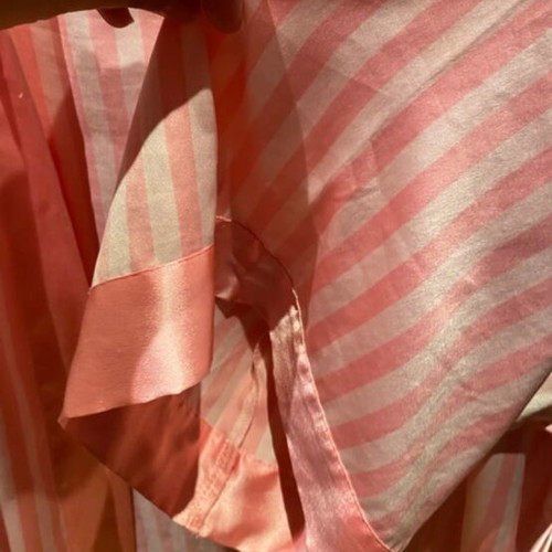 Victoria's Secret satin short robe with piping, white and pink