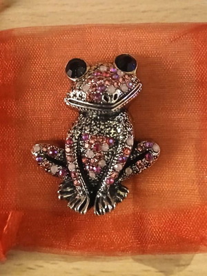 Pin new