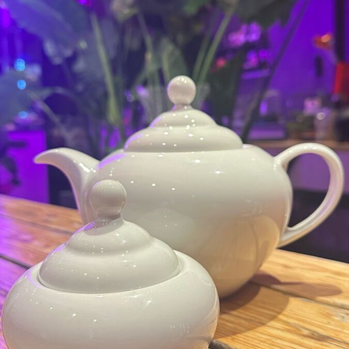 Porcelain teapot, creamer and sugar bowl set new