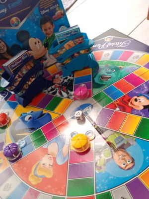 Trivial Pursuit Disney Family Edition като нова