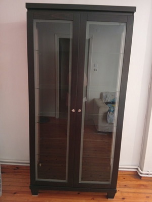 Wenge Crystal Cabinet with 2 Spotlights Like New