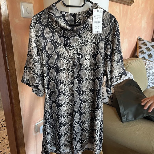 Zara dress medium new, black and white