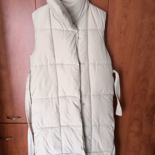 Sleeveless jacket like new, beige, one size with belt
