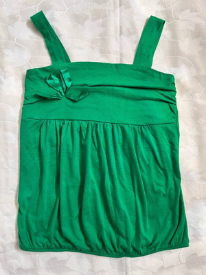 Green tank top medium size like new