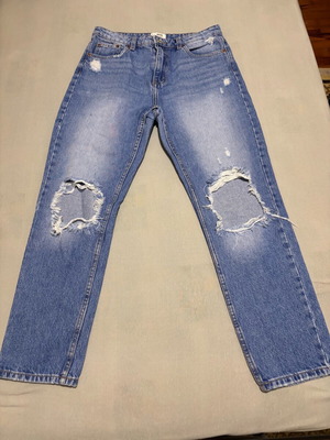 Tally Weijl mom fit jeans size 38 like new with rips blue