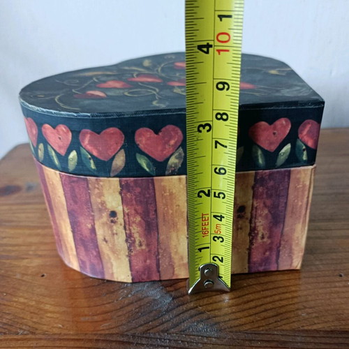 Lang Candles heart-shaped box set with scented candles new