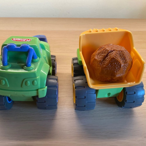 Playskool toy cars used, pack of two with retractable cord
