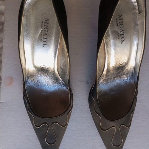 Evening satin pumps like new, size 39, black, 8 cm heel