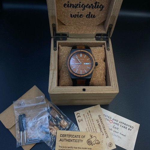 Holzkern Miravalles Koa & Koa automatic watch