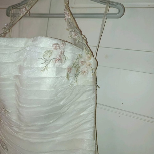 Demetrios Wedding Dress No. 20 like new with organza and pink floral embroidery