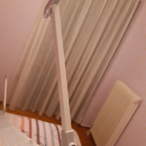 Bed rail slightly used, in excellent condition