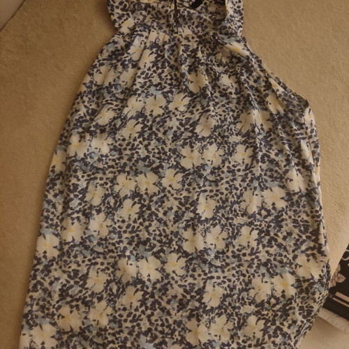 Benetton satin sleeveless blouse like new, blue, size XS