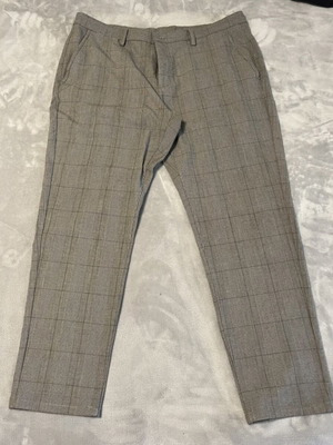 Zara pants gray with blue checkered pattern size 46 like new