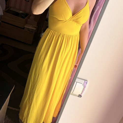 Yellow Maxi Dress with Open Back and Slit size S/M new