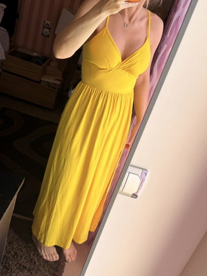 Yellow Maxi Dress with Open Back and Slit size S/M new