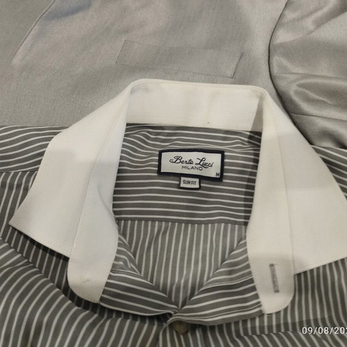 Berto Lucci suit gray, like new, includes shirt size M