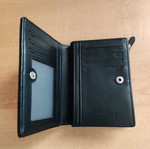Baellerry wallet used