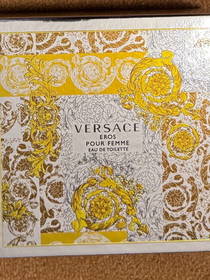 Versace women's perfumes gift set new Eau de Toilette two bottles