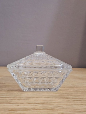 Set of small jars with lid like new, 2 pieces