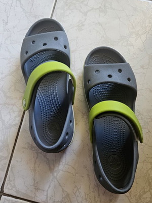 Crocs παιδικά σανδάλια σαν καινούργια, νούμερο 35-36, γκρι και πράσινα