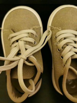 Anatomic boys shoes size 20 like new