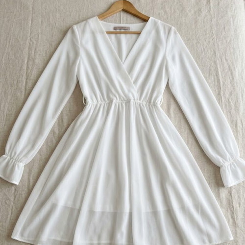 White chiffon dress, one size, long sleeves, V-neck