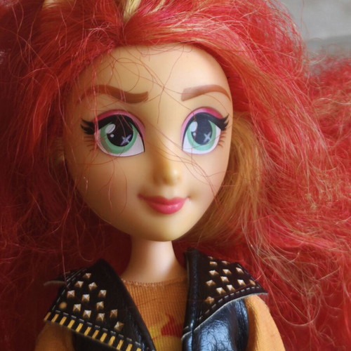 My Little Pony Sunset Shimmer doll used, Hasbro 2017 collectible