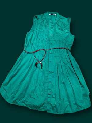 Zara emerald shirtdress like new with belt