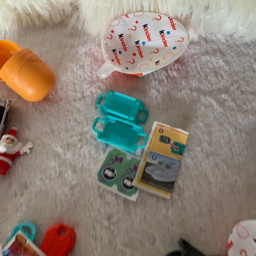 Kinder toys in excellent condition, pack of 13 pieces