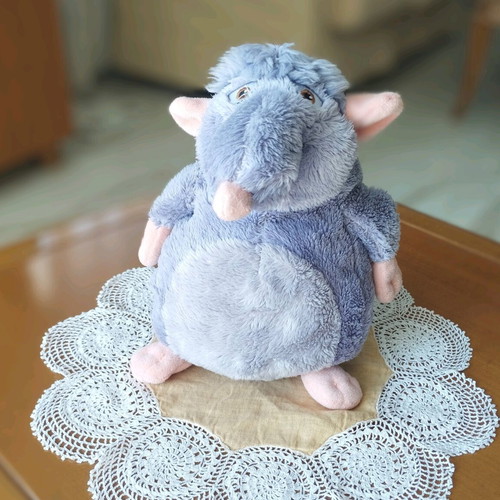 Collectible set of 3 plush toys with storybook new