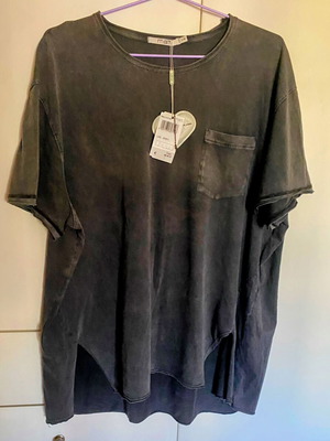 Mat. Fashion Grey T-shirt with Pocket new, size L/XL