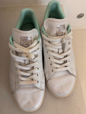 Adidas Stan Smith used white leather sneakers size 40 2/3