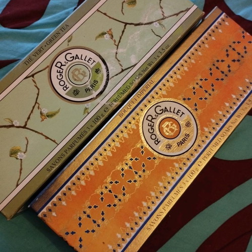 Vintage Roger&Gallet scented French soaps 6 pieces together