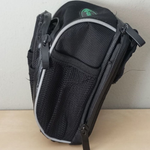 B-Soul small handlebar bag used, multi-compartment bicycle accessory