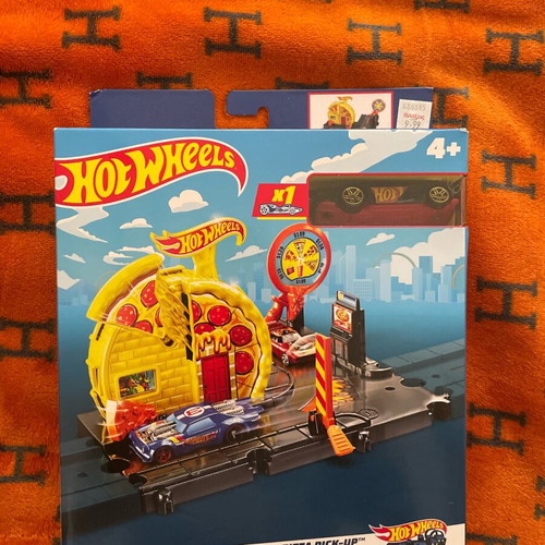 Hot Wheels Play Set new