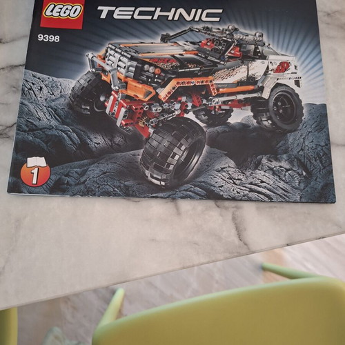 Lego Technic 9398 Crawler collectible set 2012 like new