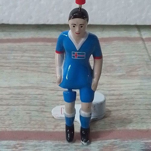 Metal football player figure Kicker used