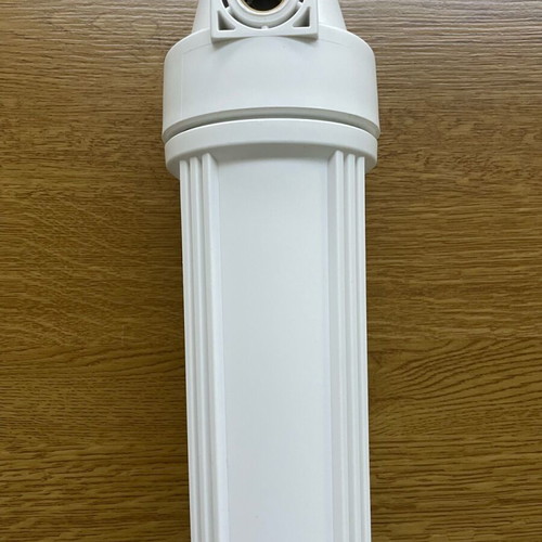 Water filter housing 10” like new with 1/2 inch connection