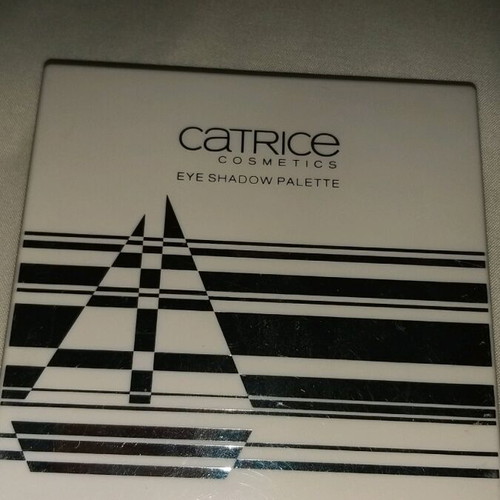 Catrice eyeshadow palette 12 shades like new