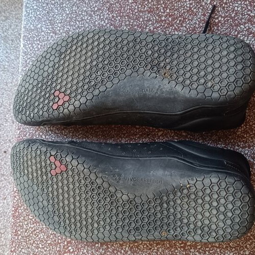 Vivo Barefoot shoes size 43 lightly used