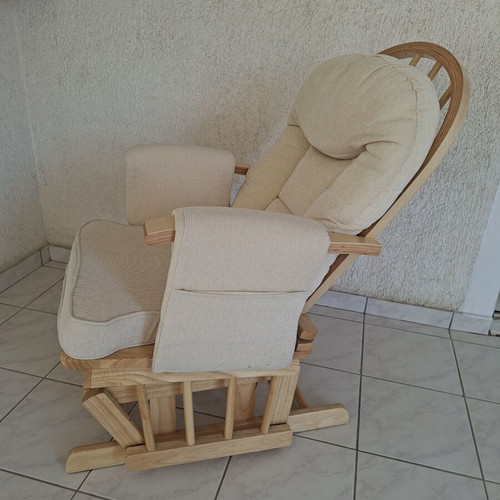 Nursing chair with footrest like new