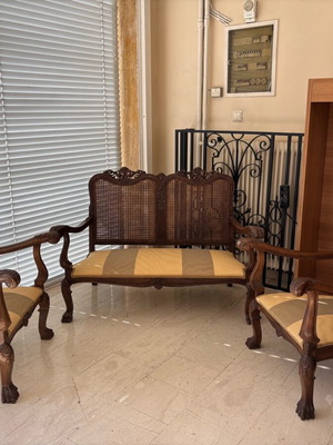 Σαλoνάκι Αντίκα Μεταχειρισμένο Με 1 Καναπέ Και 2 Πολυθρόνες
