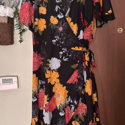 Dina wrap dress with autumn floral print, XXL